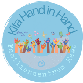 Titelseite Flyer Familienzentrum